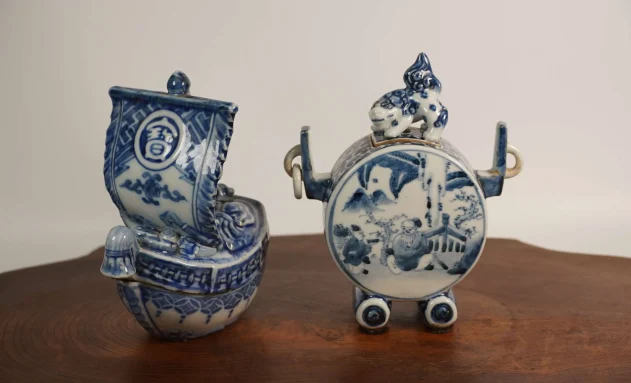 【茶道具_陶磁器】染付香炉（宝船と獅子 ）