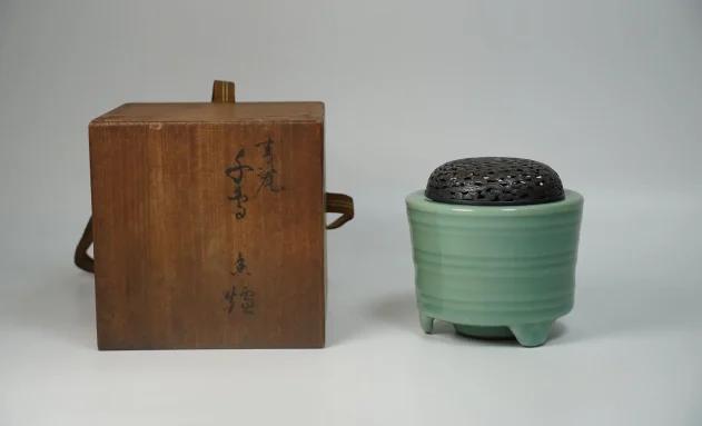諏訪蘇山_青磁香炉